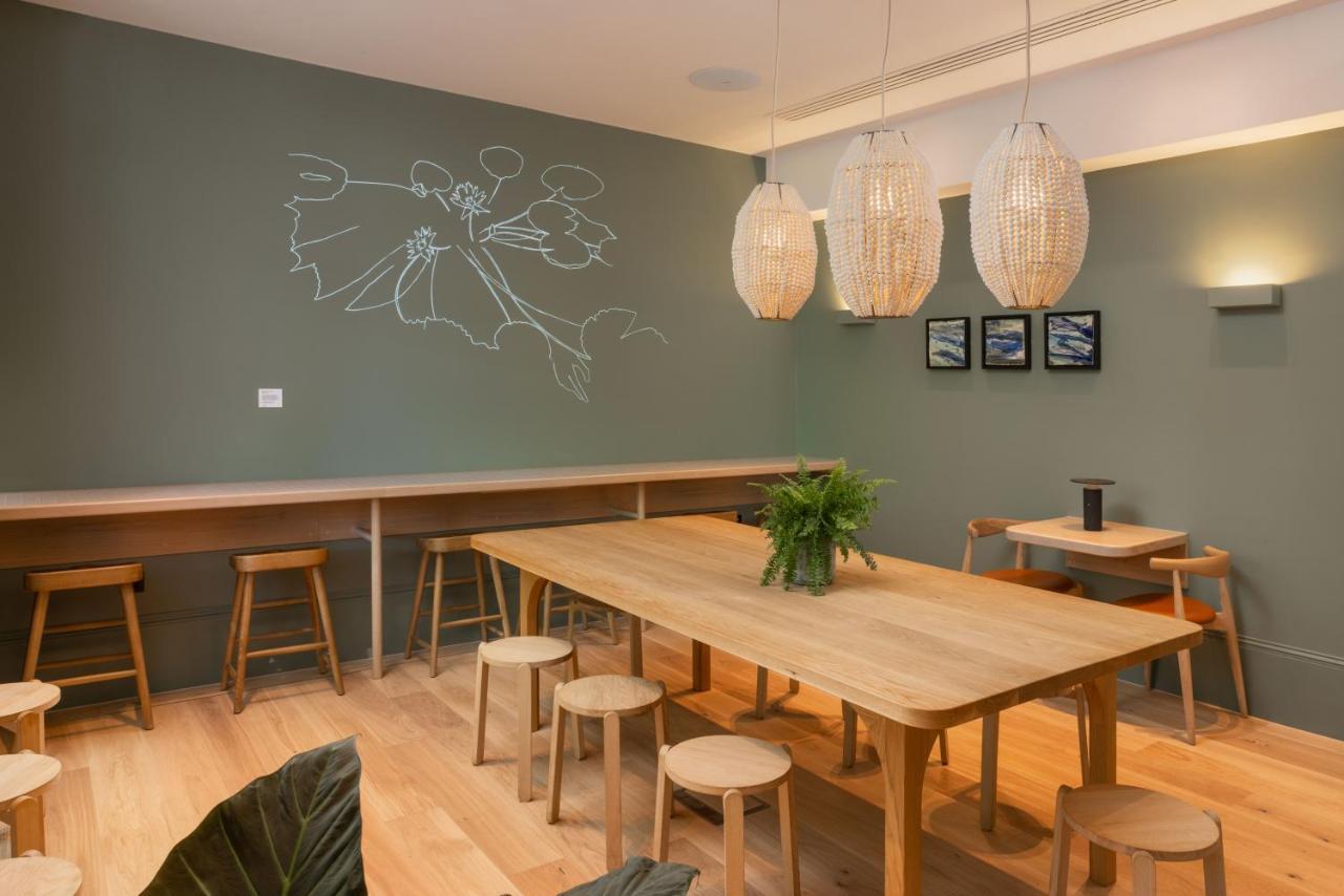Inhabit, Queen's Gardens Hotel 5*